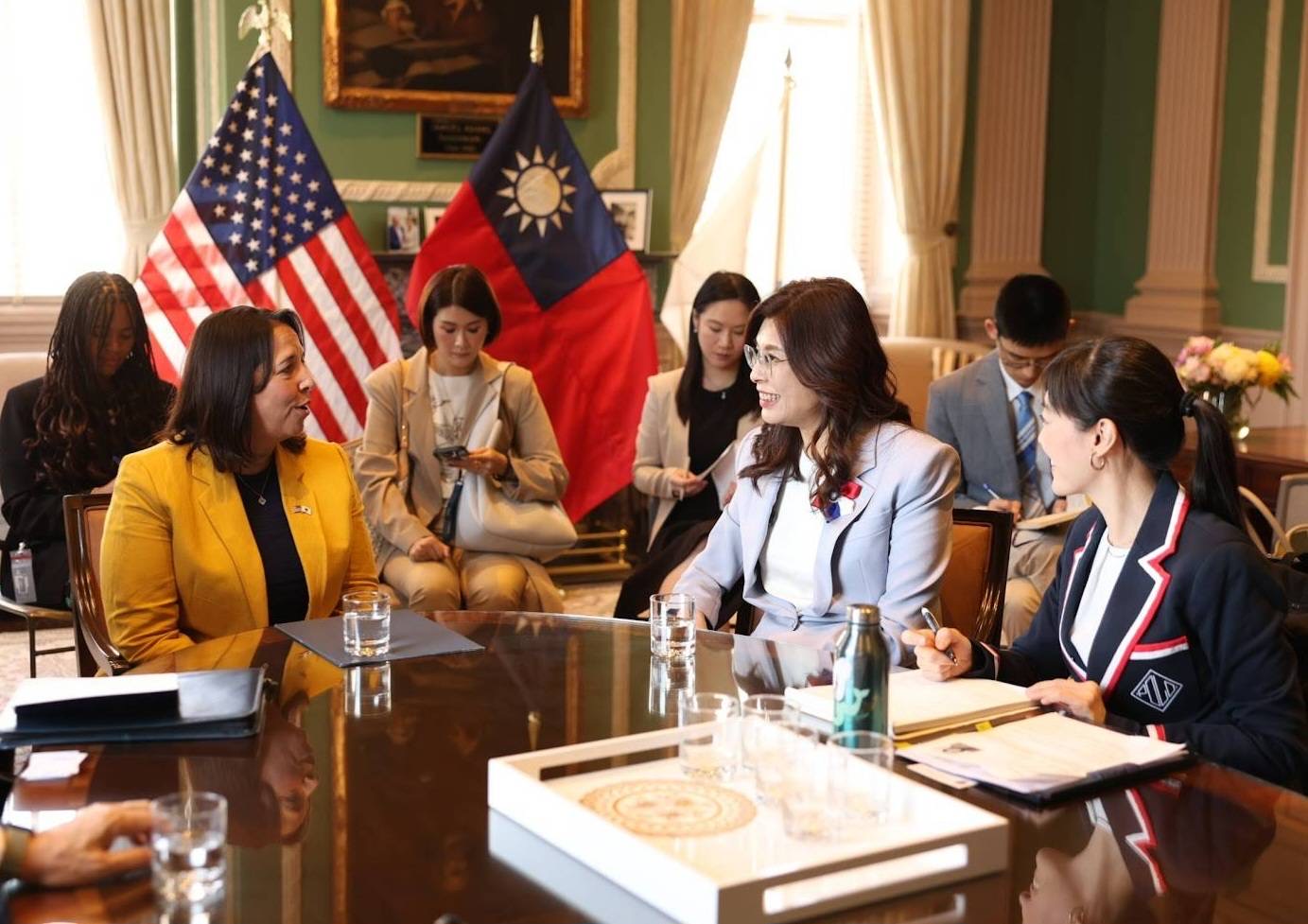 鄭麗文主席會見麻州副州長 盛讚美國最強大腦在波士頓  台美應加強實質合作 共同在世界與兩岸間扮演關鍵領導角色