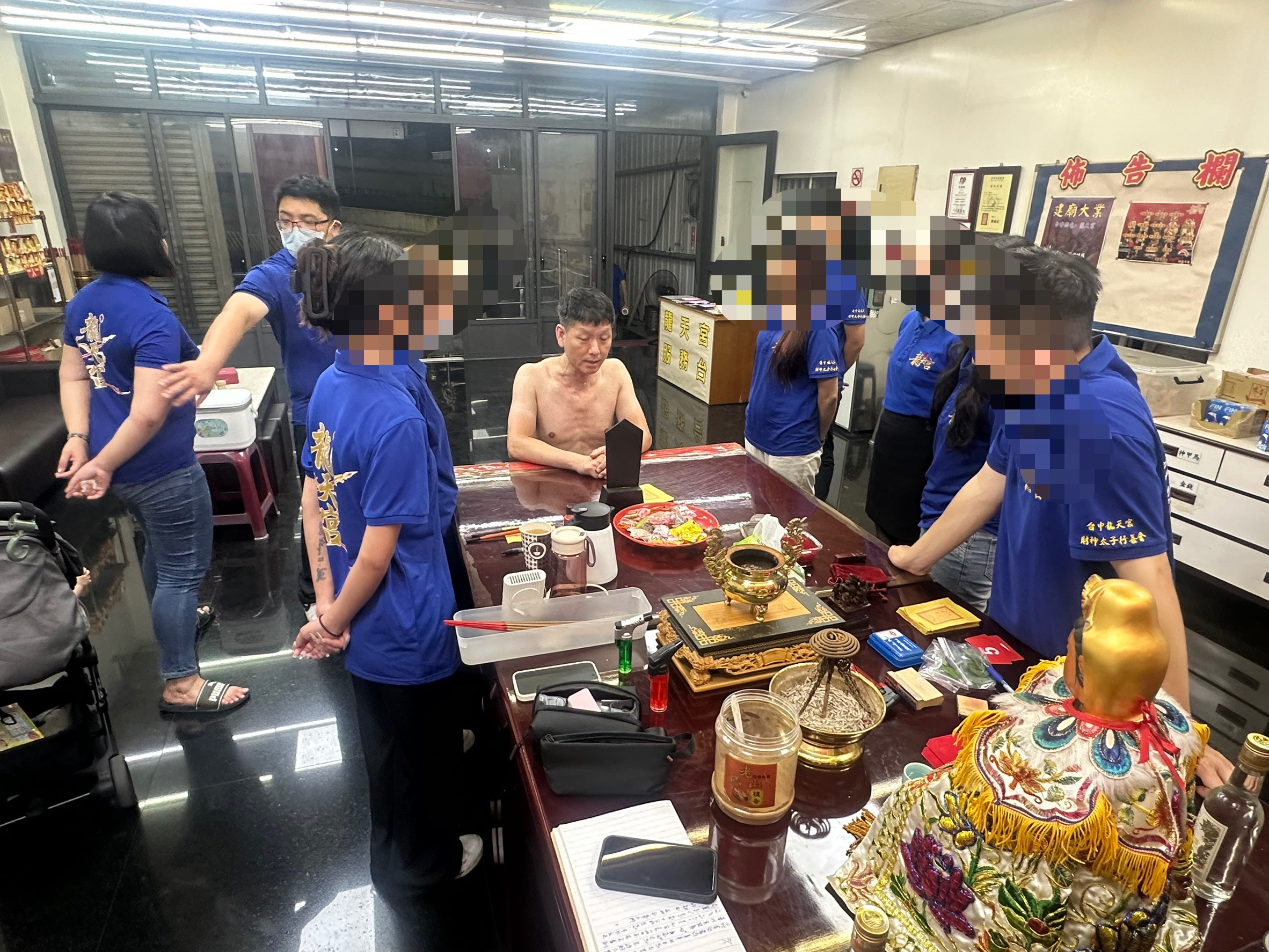     臺中西屯龍天宮固定週三、週日濟世服務　吸引各地信眾前來參拜請益