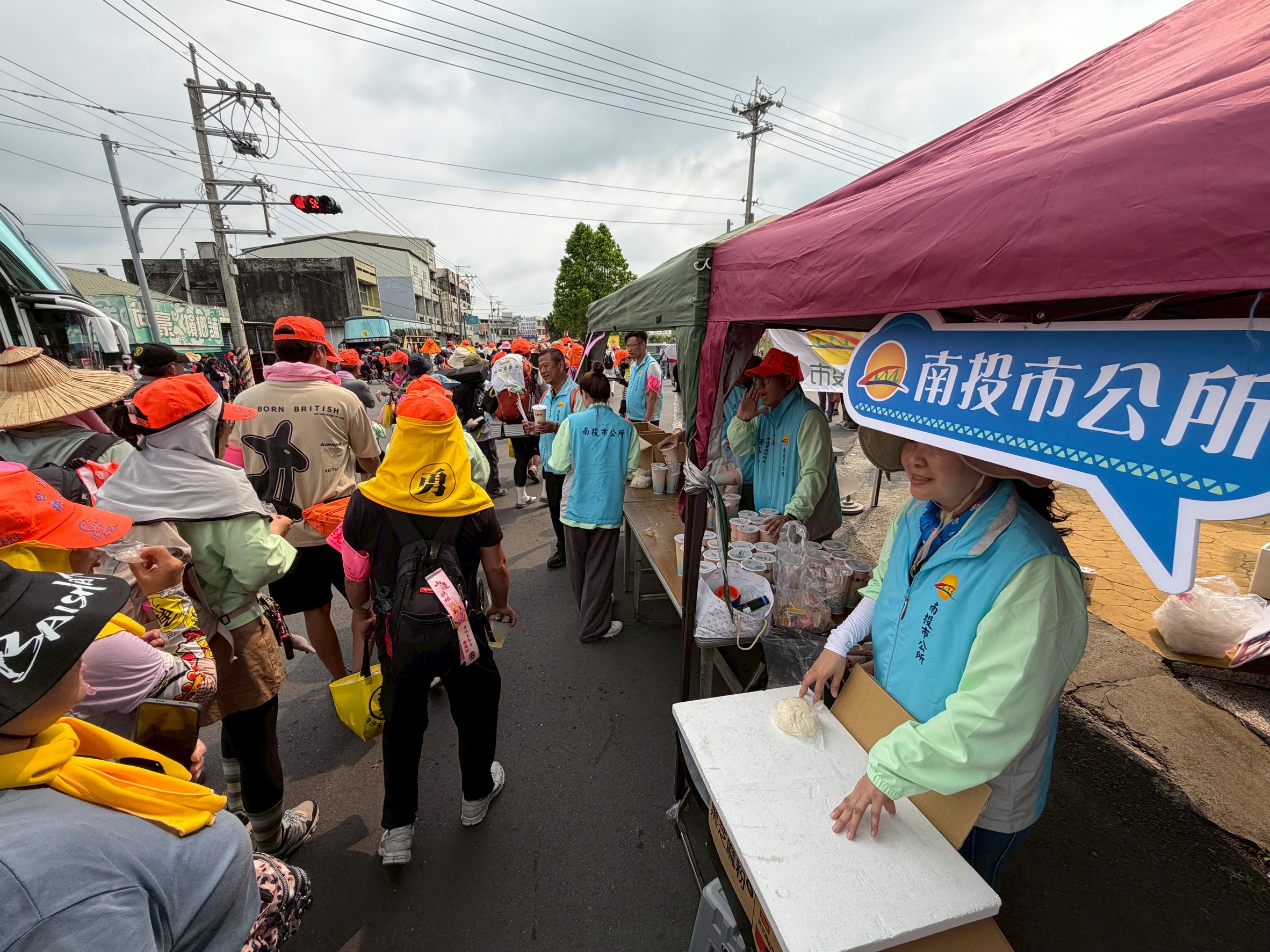 南投力量挺白沙屯媽祖進香路　張嘉哲率團結緣送暖展現人情味