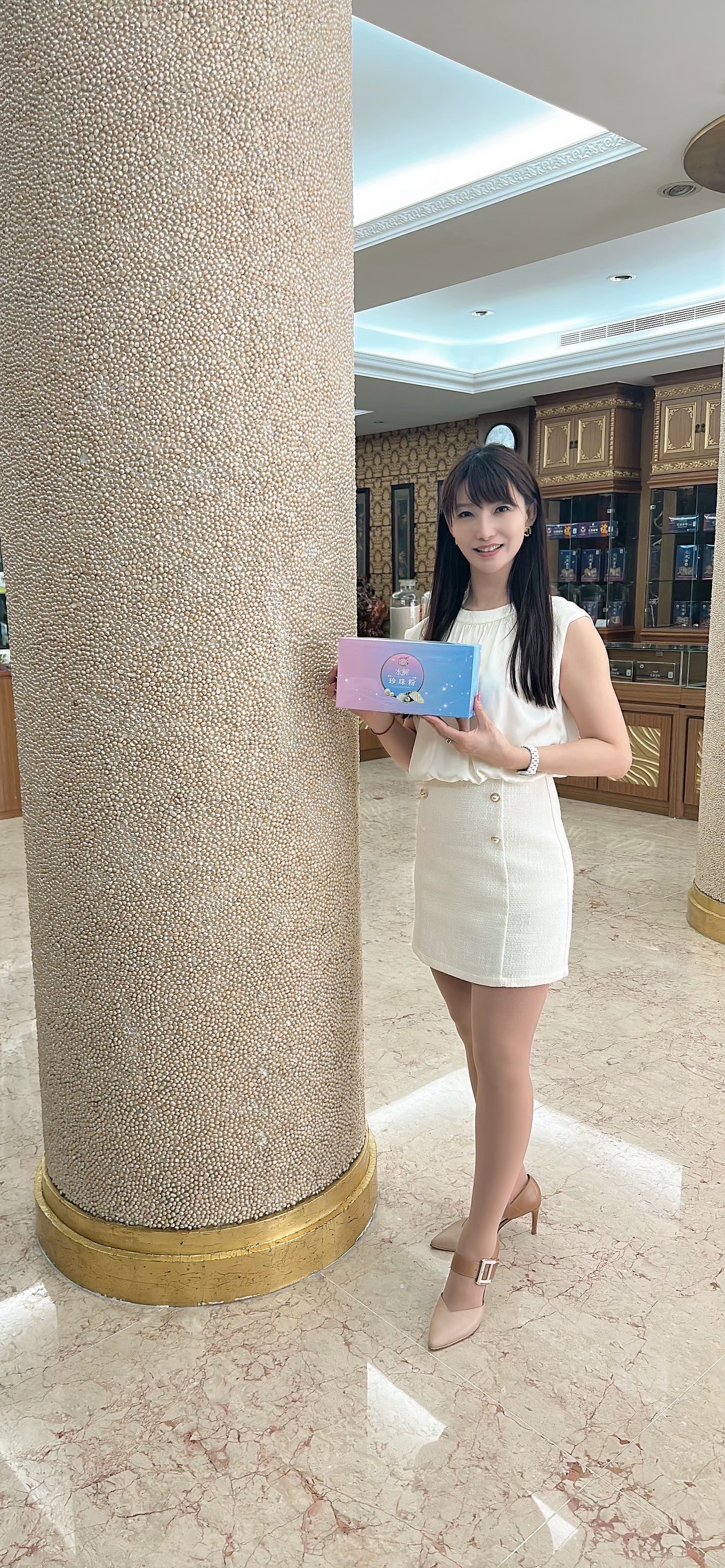 氣質女神現身台中重要場合　彭美惠優雅造型驚豔全場