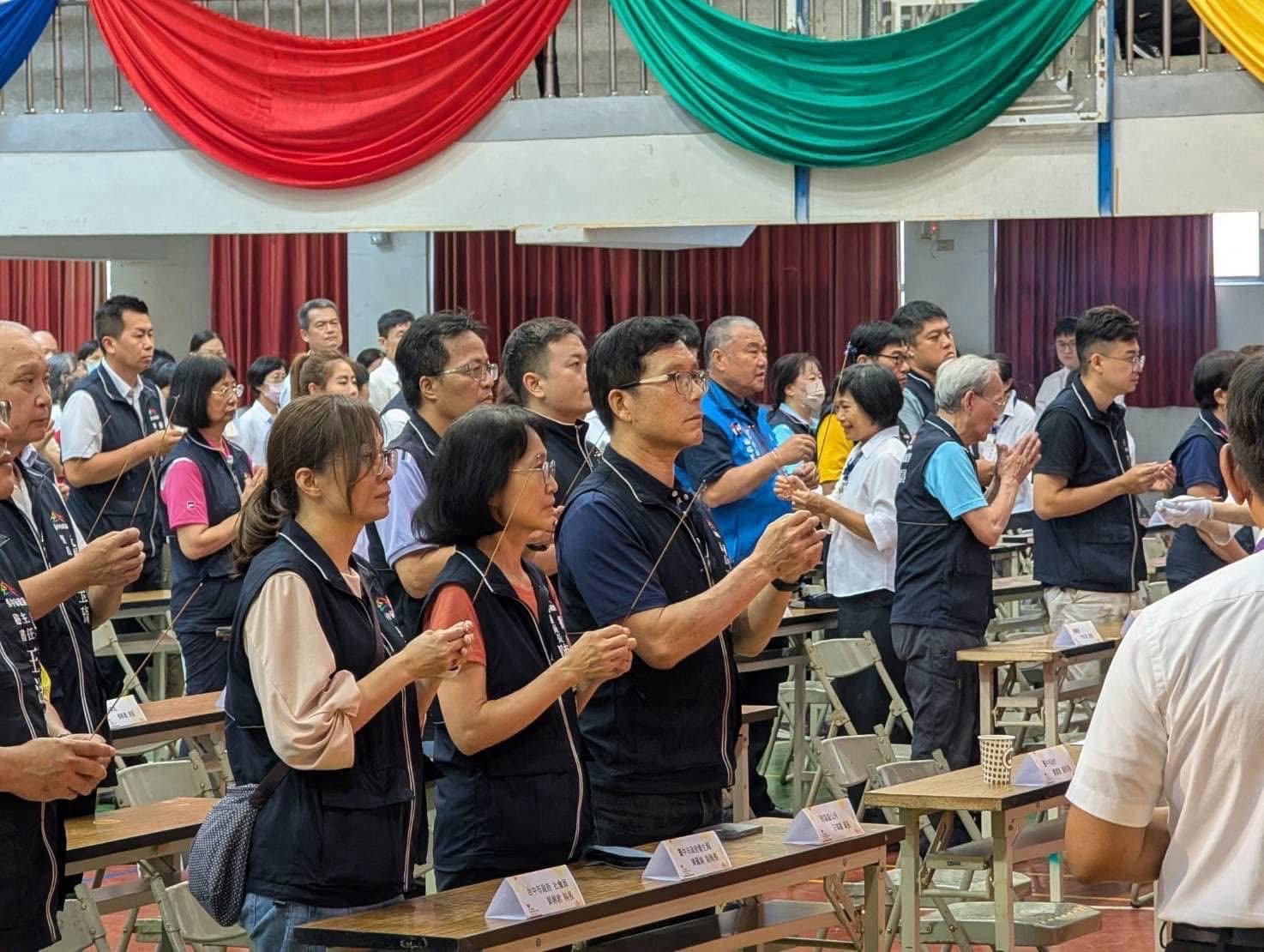 臺中市各里攜手月稱光明寺舉辦聯合普渡　黃國榮率地方首長、里長祈福國泰民安