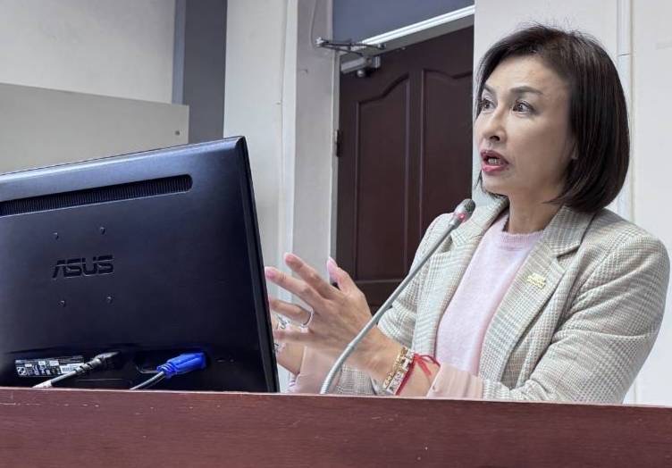 農產品市場交易法第15條初審過關　邱議瑩：法規鬆綁，讓果菜批發市場可租國營事業土地興建